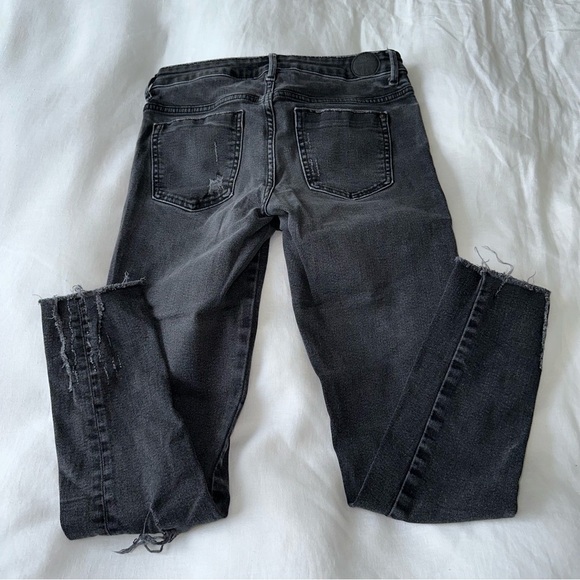 Zara basic denim jeans - size 36 - Picture 2 of 3